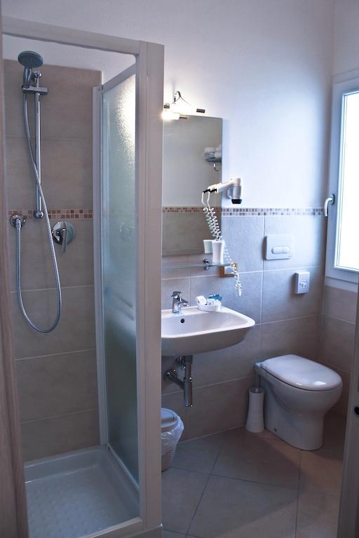 Anastasi Hotel E Residence Cervia Quarto foto